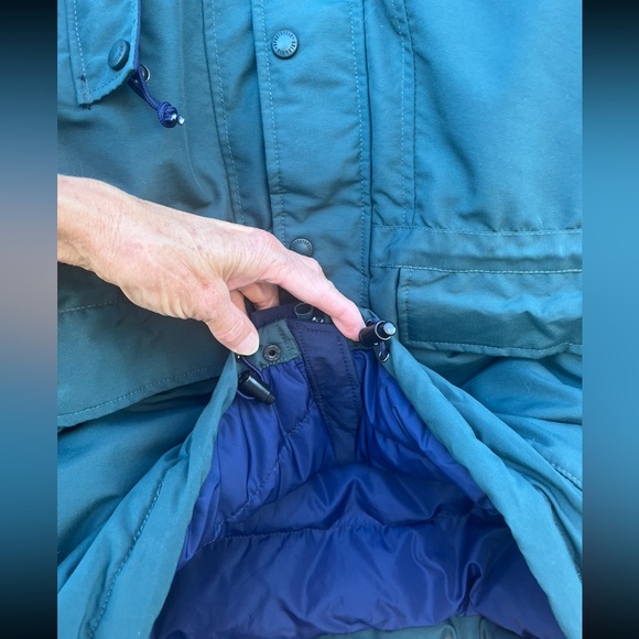 Columbia men’s vintage down jacket. EUC. Size Small - Picture 3 of 16